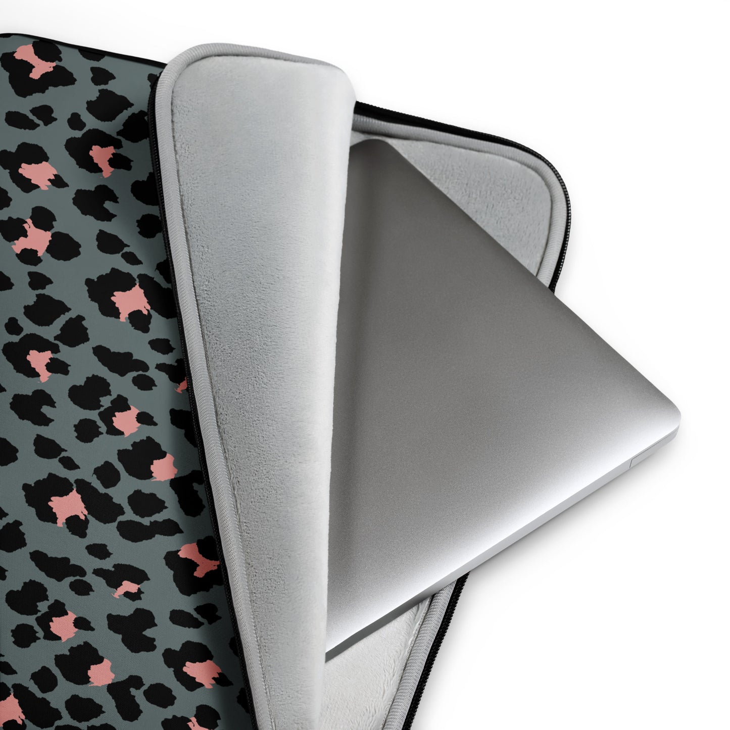 Sleek Leopard Laptop Sleeve