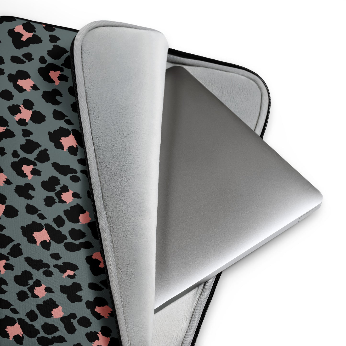 Sleek Leopard Laptop Sleeve